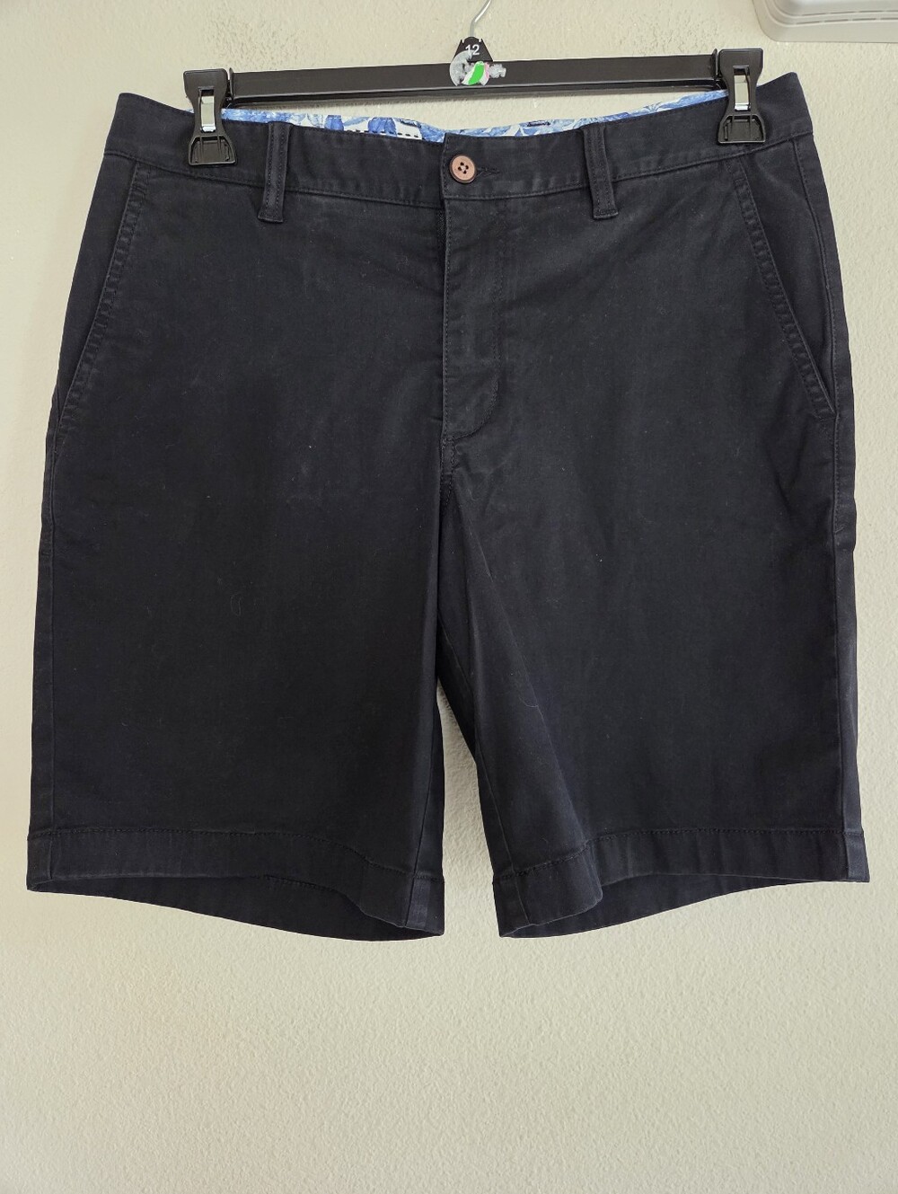 Tommy Bahama Mens Boracay Shorts Size 32 NWT In Black